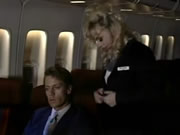 Αεροσυνοδός σεξ στο αεροπλάνο